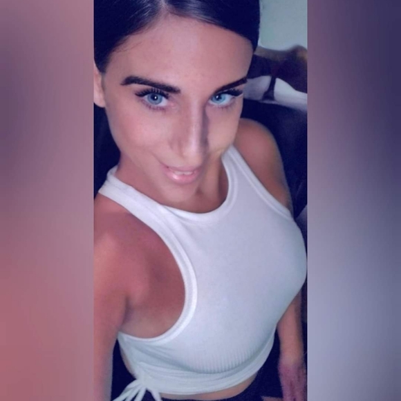 Meet your Posher, Phyllis - Picture 1 of 1